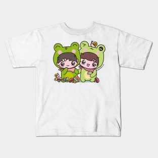 cute frog, cosplay frog, kawaii frog cartoon Kids T-Shirt